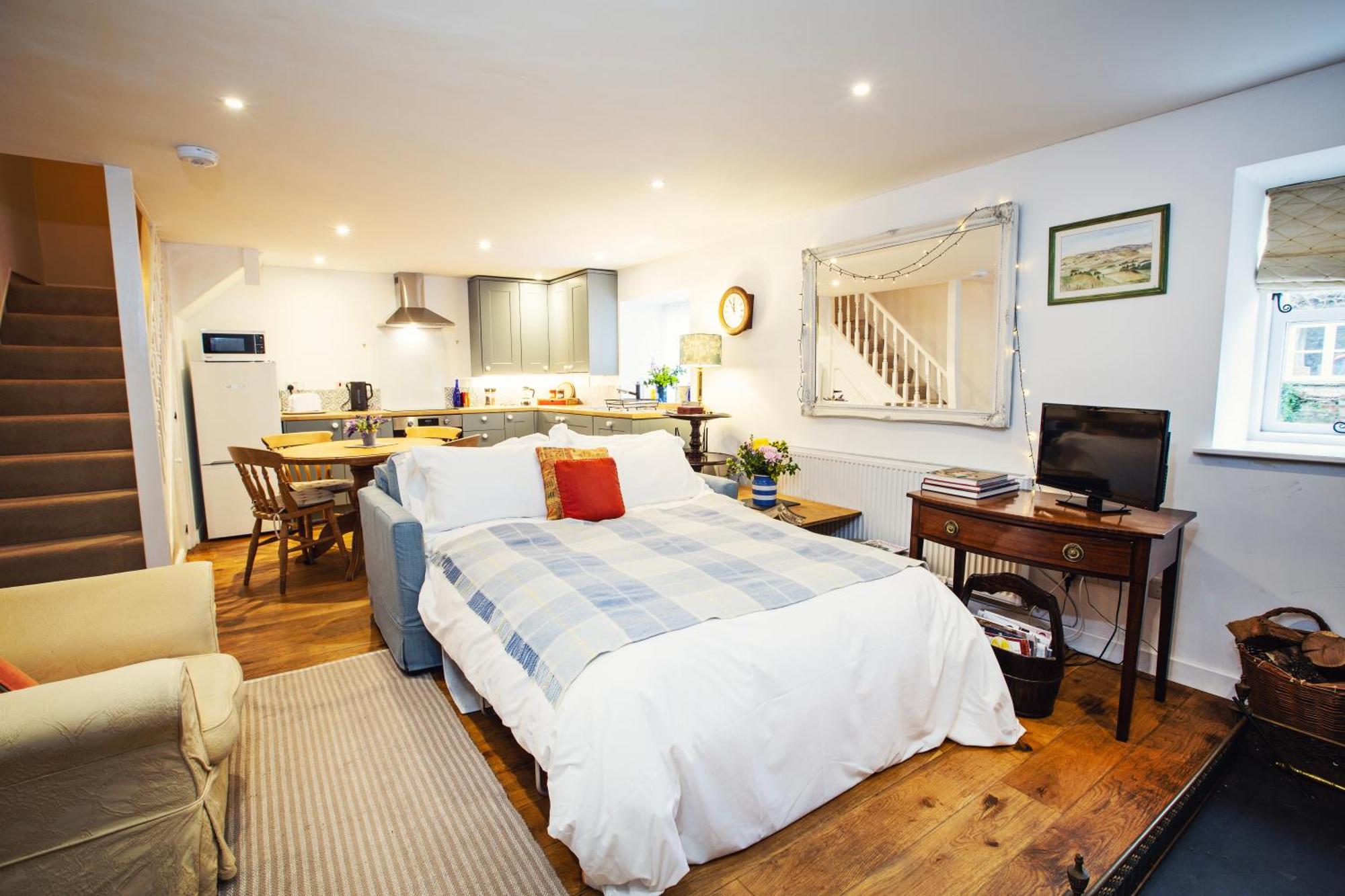 The Bothy At Oak Farm Apartment Usk Bagian luar foto