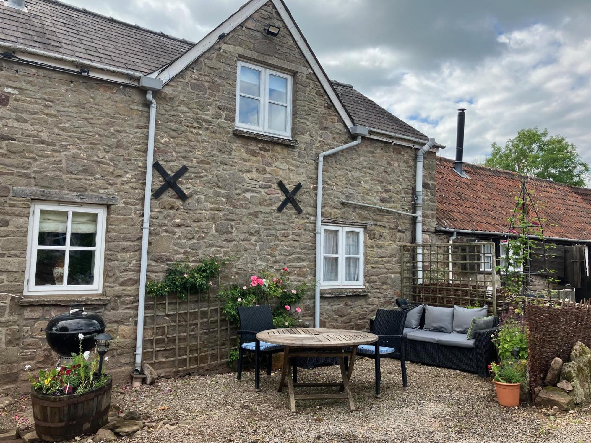 The Bothy At Oak Farm Apartment Usk Bagian luar foto
